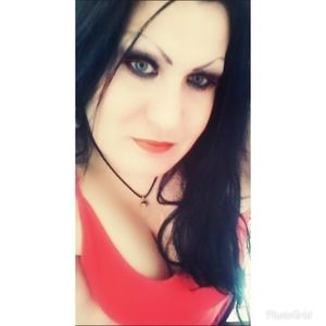 Meet your Posher, Kari